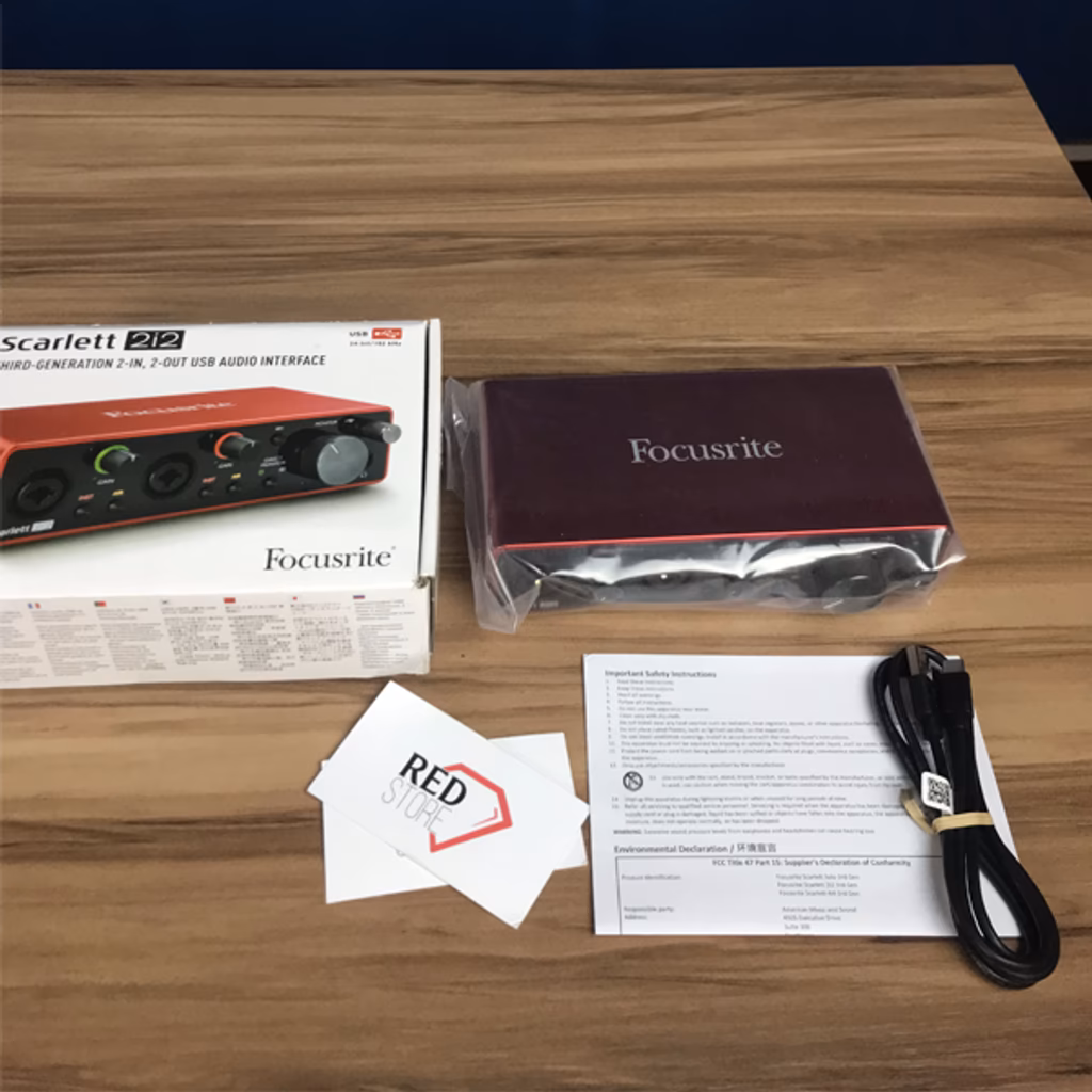 Interface de Áudio Focusrite Scarlett 2i2 Terceira Geração