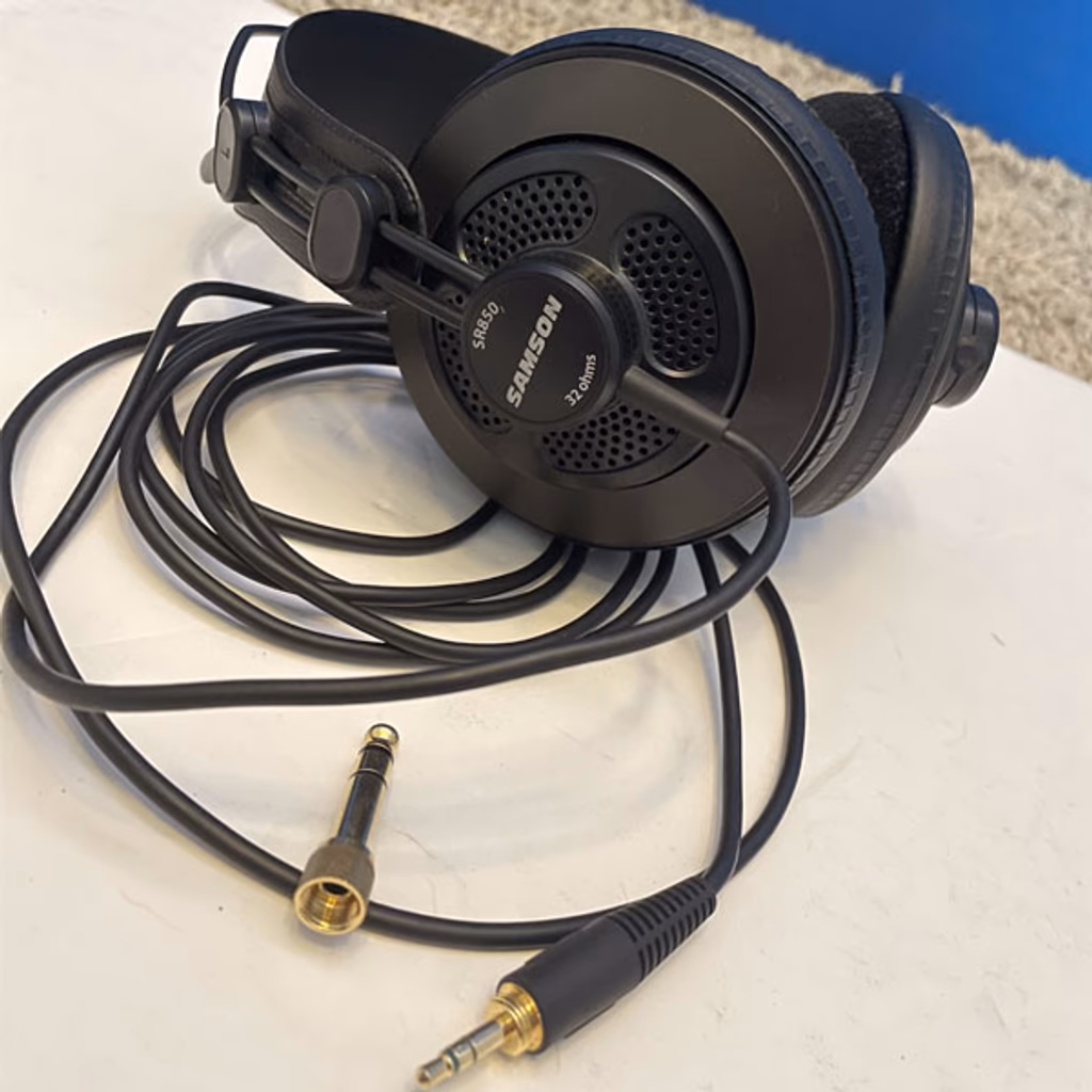 Headphone de Referência Samson SR850