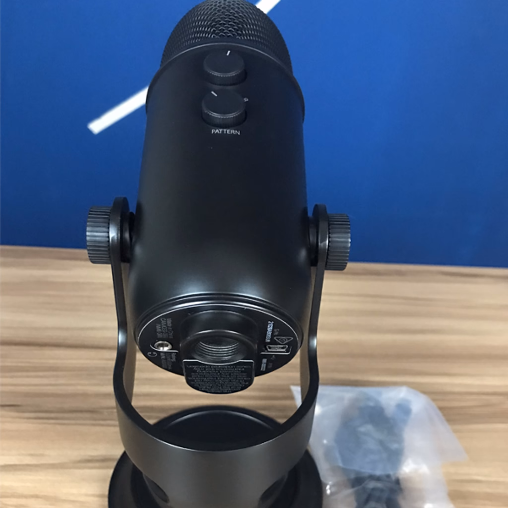 Microfone Condensador Yeti Blackout